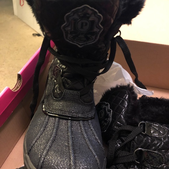 Pastry black boots worn once with socks - Picture 2 of 3